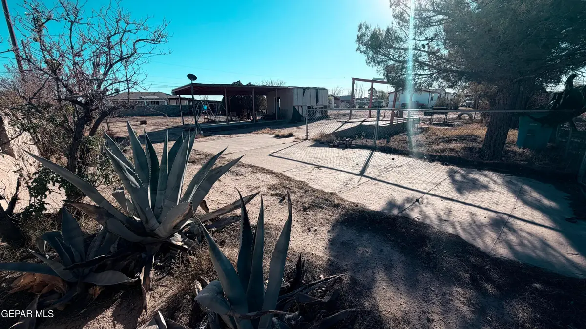 700 Rosa Blanca Drive, Socorro, TX 79927 - #1