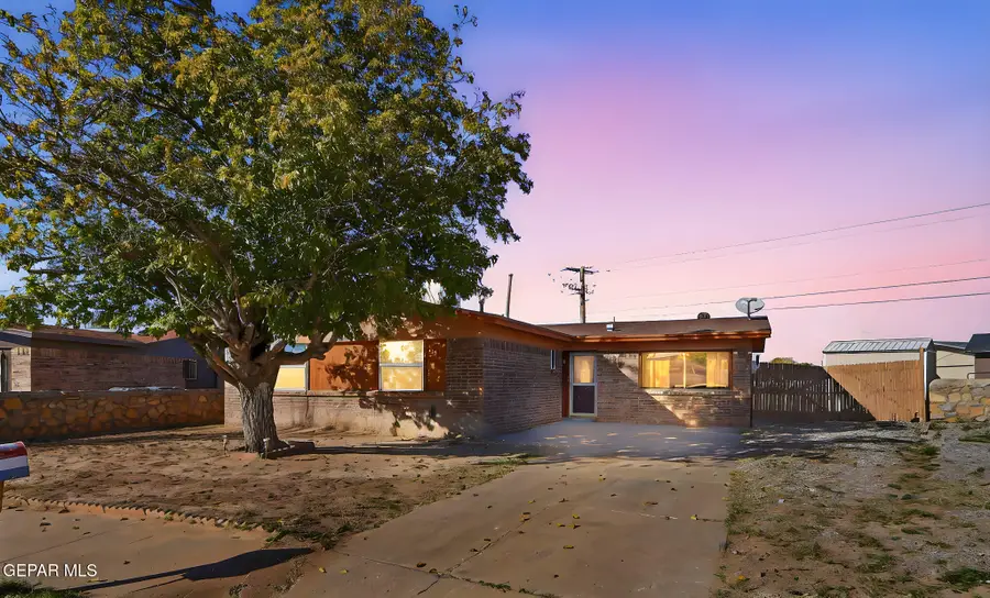 9205 Grenoble Drive, El Paso, TX 79907 - Image #2