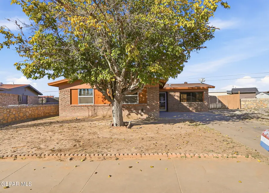 9205 Grenoble Drive, El Paso, TX 79907 - Image #3