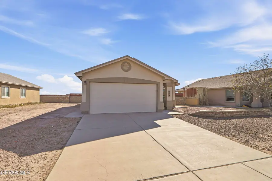 224 Flor Eucharis Drive, Socorro, TX 79927 - Image #2