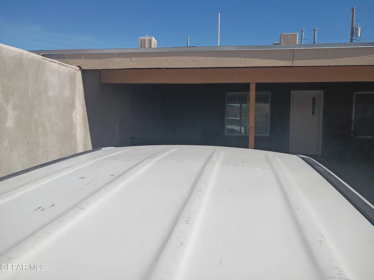 660 Wake Forest Lane, El Paso, TX 79928 - Image #1