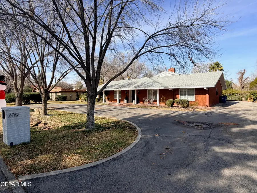 709 Cervantes Court, El Paso, TX 79922 - Image #3