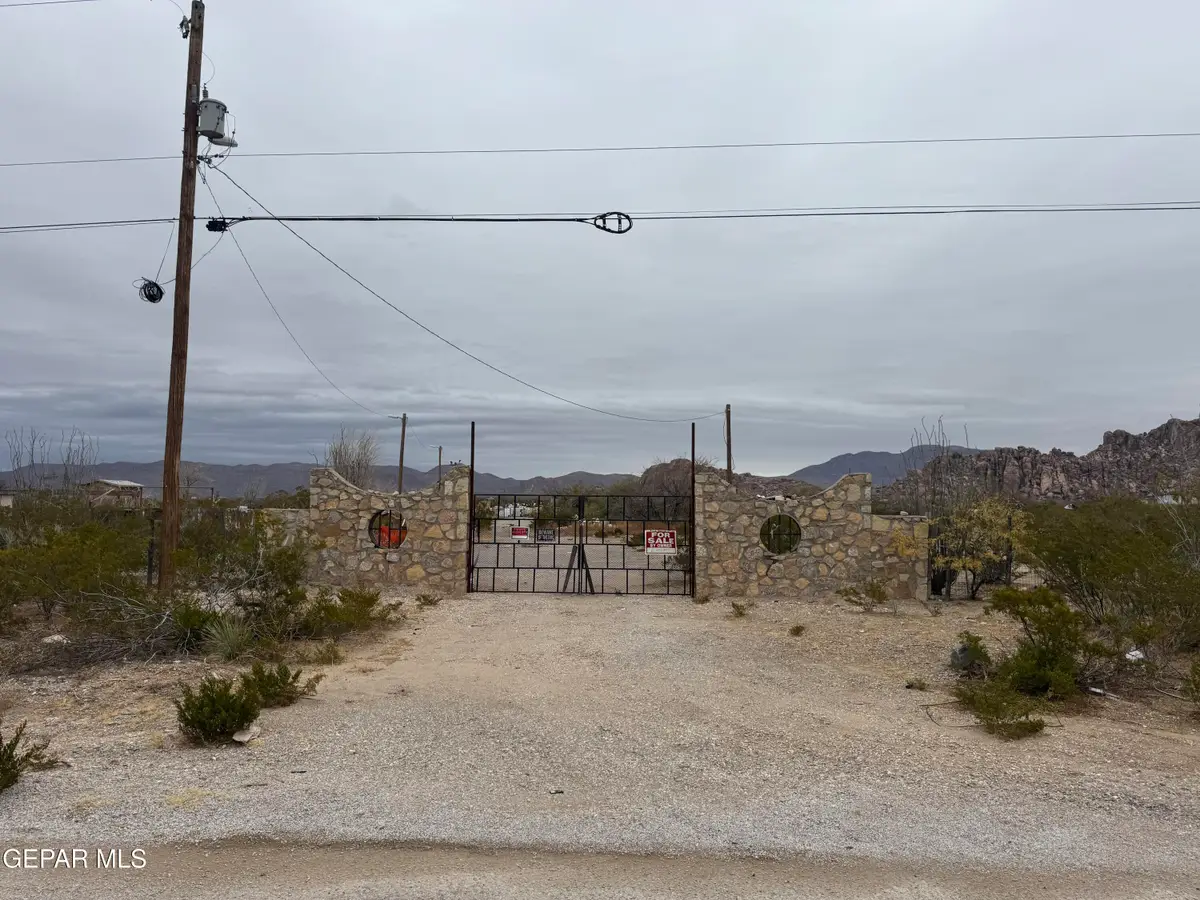 17458 Butterfield Trail, El Paso, TX 79938 - Image #1