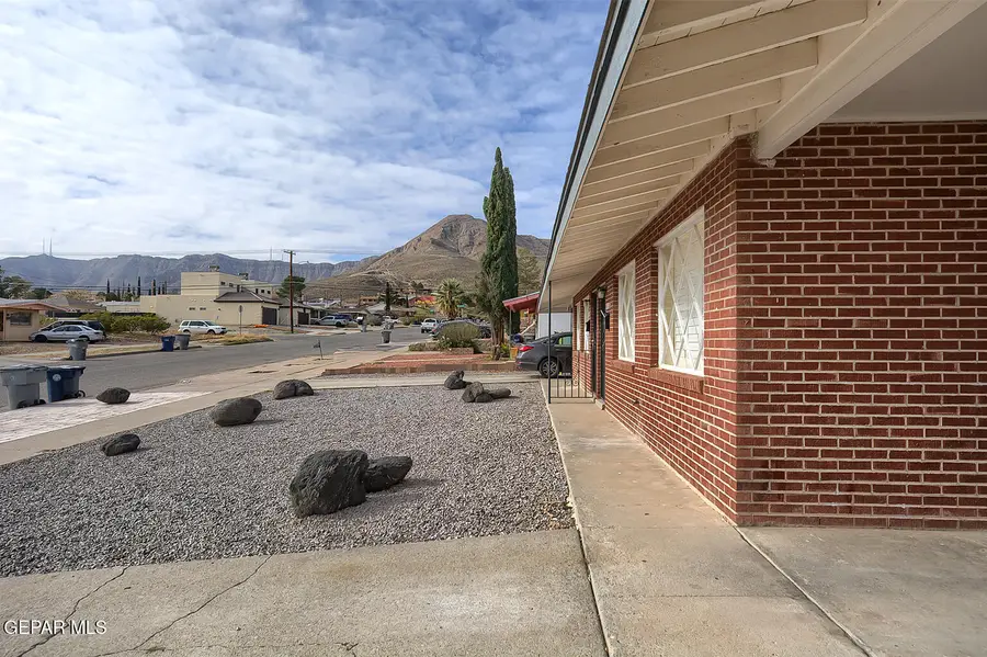 3613-3615 Thomason Avenue, El Paso, TX 79904 - Image #3