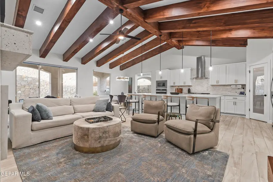 13397 Emerald Glass Drive, Horizon City, TX 79928 - Image #2