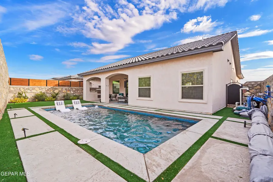 13397 Emerald Glass Drive, Horizon City, TX 79928 - Image #3