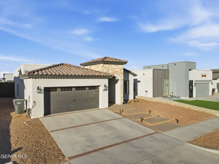 12607 Zollinger Avenue, El Paso, TX 79928 - Image #2