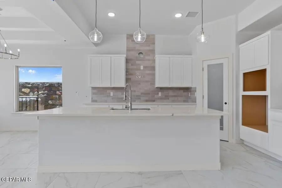 7432 Norte Valley Lane, El Paso, TX 79934 - Image #3