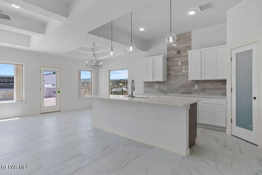 7433 Norte Portugal Lane, El Paso, TX 79934 - Image #3