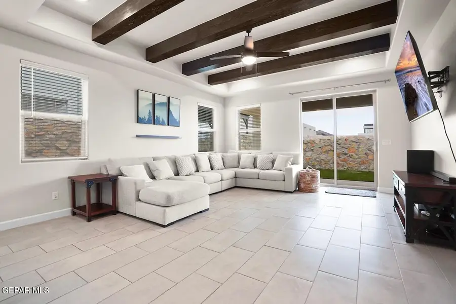 13183 Emerald Isle Street, Horizon City, TX 79928 - Image #2