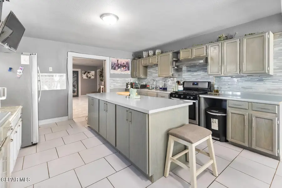 724 Gasport Street, Horizon City, TX 79928 - Image #2