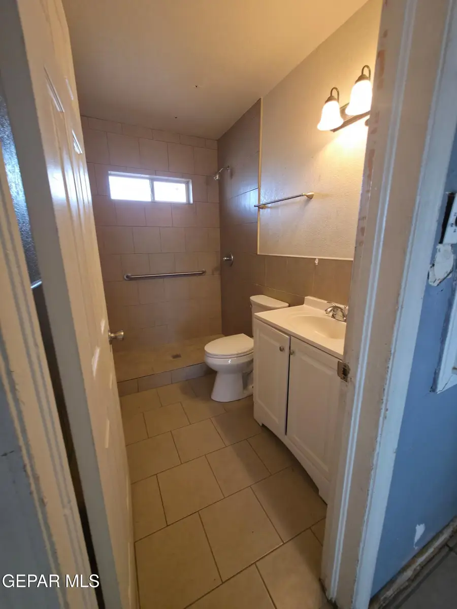 4801 Chisos Lane, El Paso, TX 79904 - Image #3