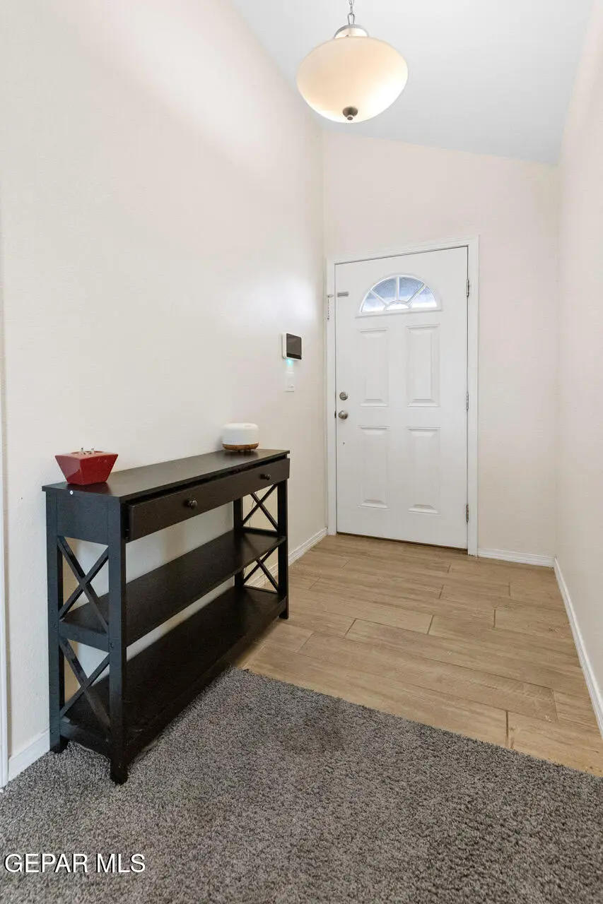 11288 Santa Barbara, Socorro, TX 79927 - Image #3