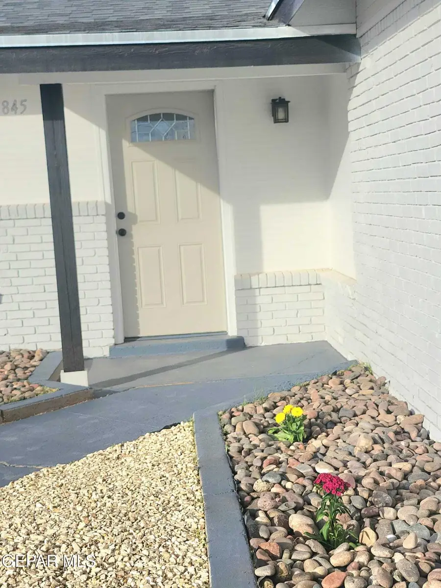 5845 Threadgill Avenue, El Paso, TX 79924 - Image #2