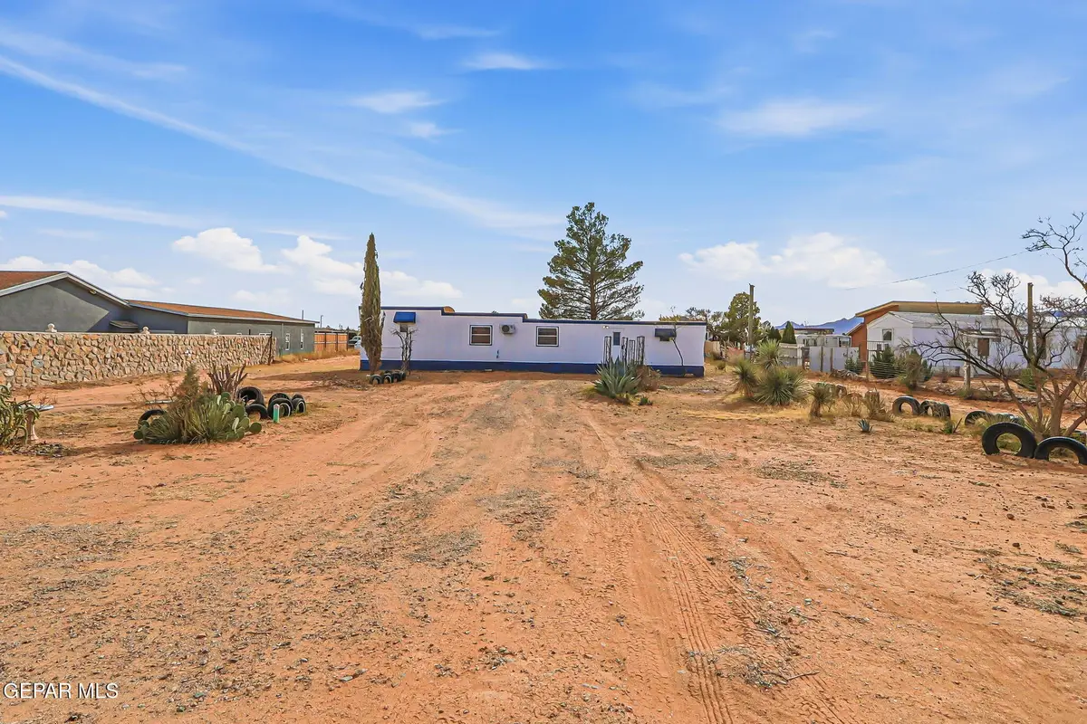 391 Sand Dunes Way, Chaparral, NM 88081 - Image #1