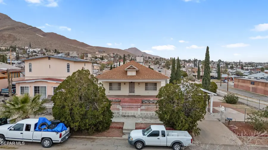 2427 Gold Avenue, El Paso, TX 79930 - Image #2