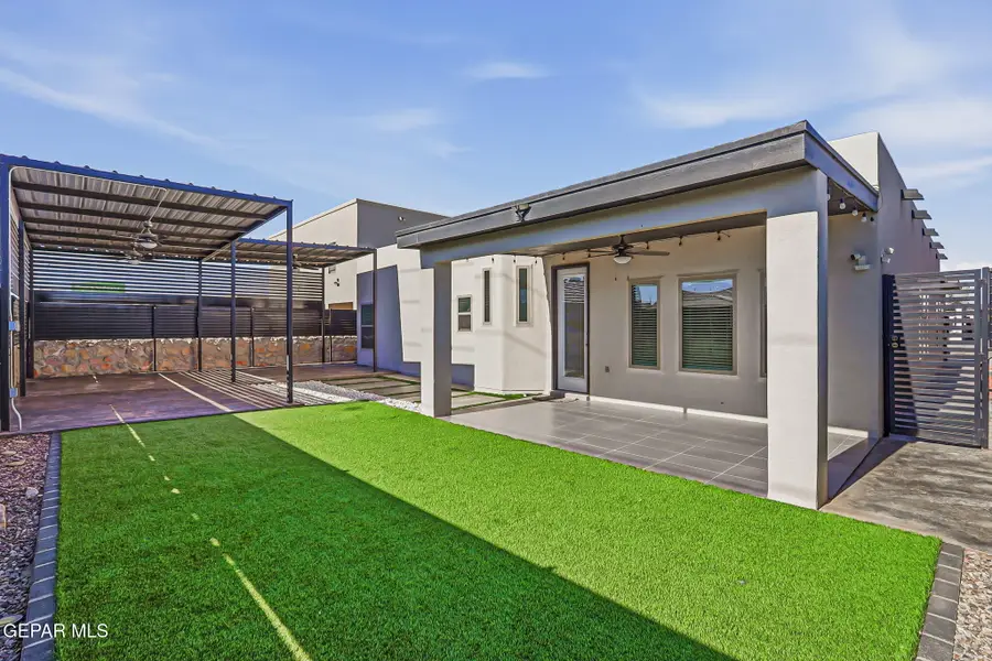 13392 Coldham Street, Horizon City, TX 79928 - #3