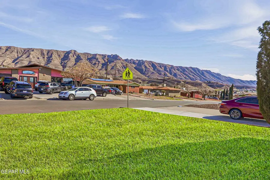 5847 Beaumont Place, El Paso, TX 79912 - #2