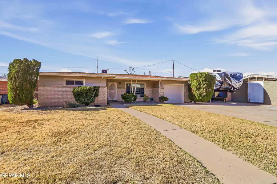 5847 Beaumont Place, El Paso, TX 79912 - #3