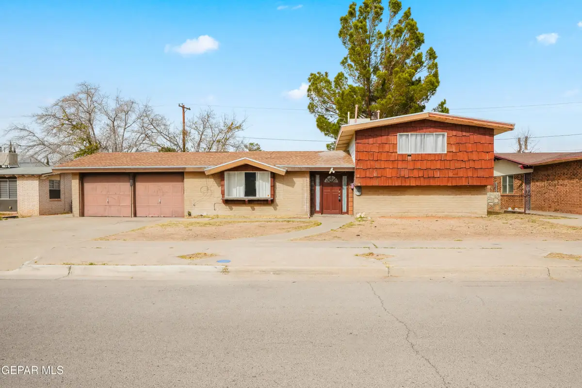 10245 Blackwood Avenue, El Paso, TX 79925 - Image #1