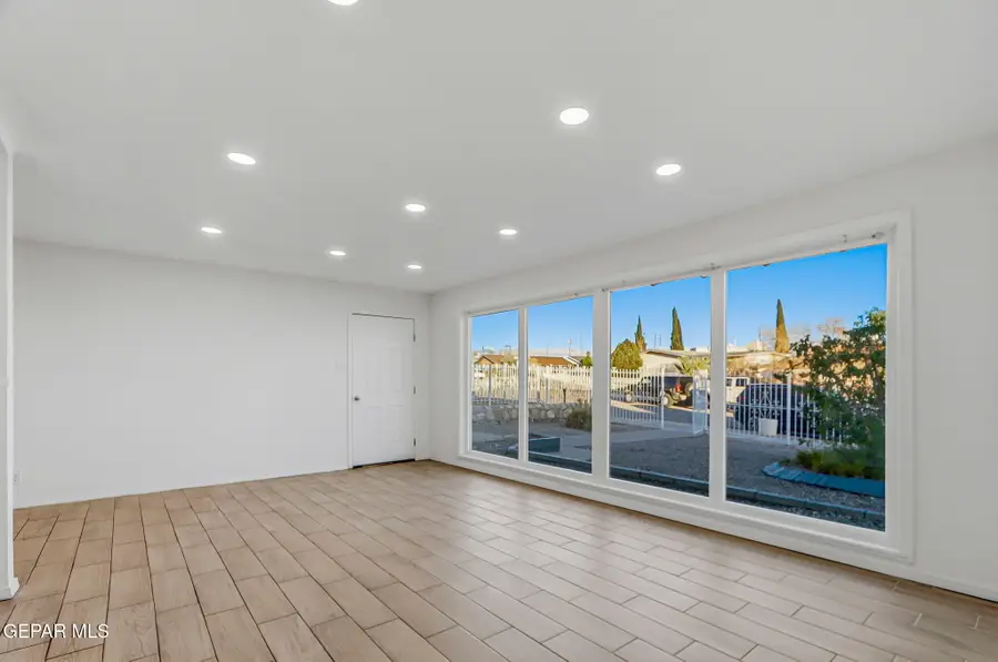 827 Chile Place, El Paso, TX 79903 - #3