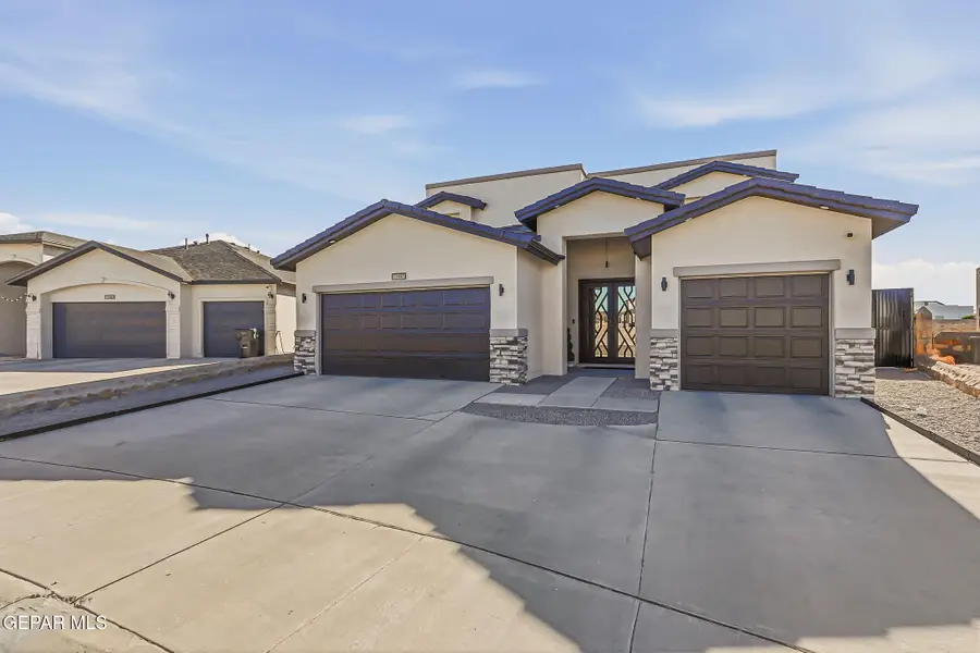 12892 Jonathan Raul, El Paso, TX 79928 - #3