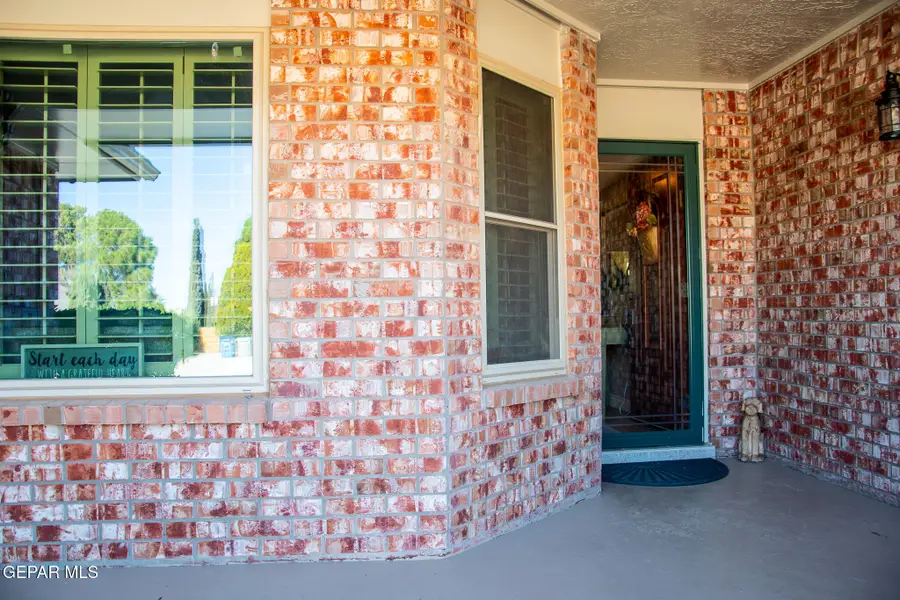 11644 Rufus Brijalba Drive, El Paso, TX 79936 - Image #2