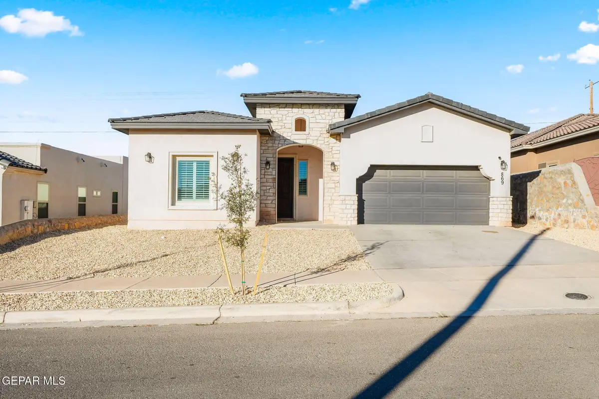 869 Eastwell Drive, Horizon City, TX 79928 - #1