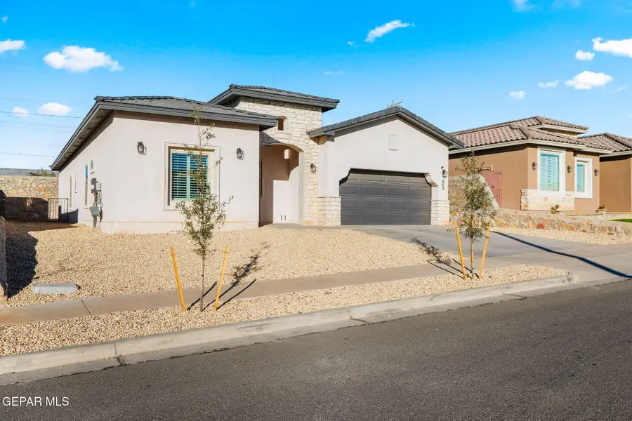 869 Eastwell Drive, Horizon City, TX 79928 - #3