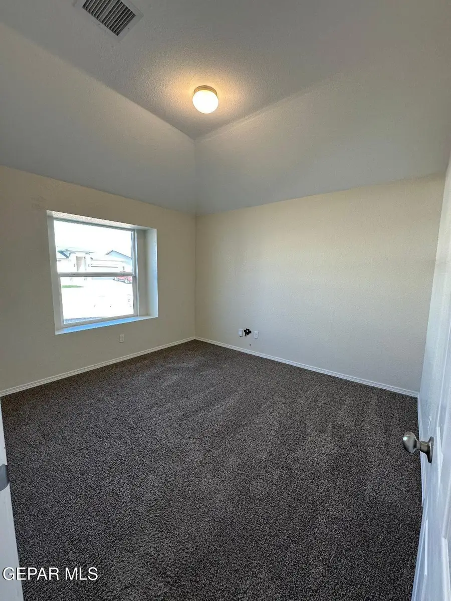 13880 Sky Harbor Avenue, El Paso, TX 79928 - #3