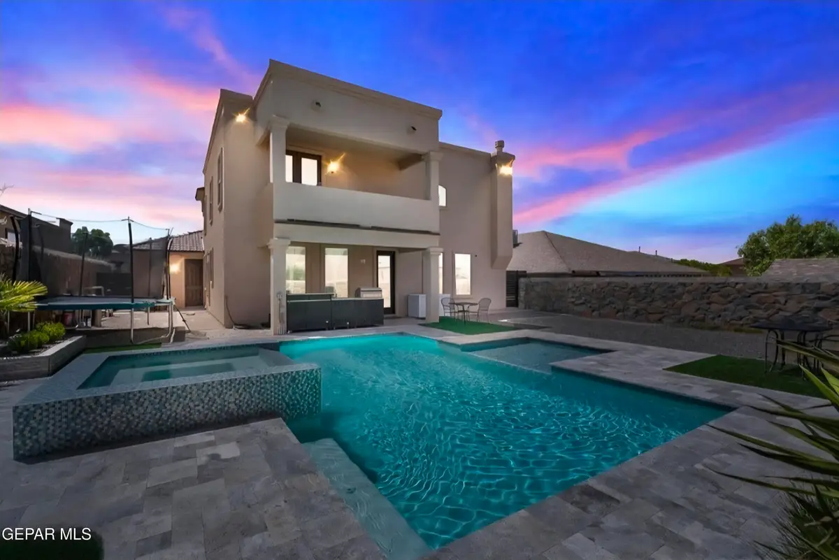 7233 Camino Del Sol Drive, El Paso, TX 79912 - Image #1