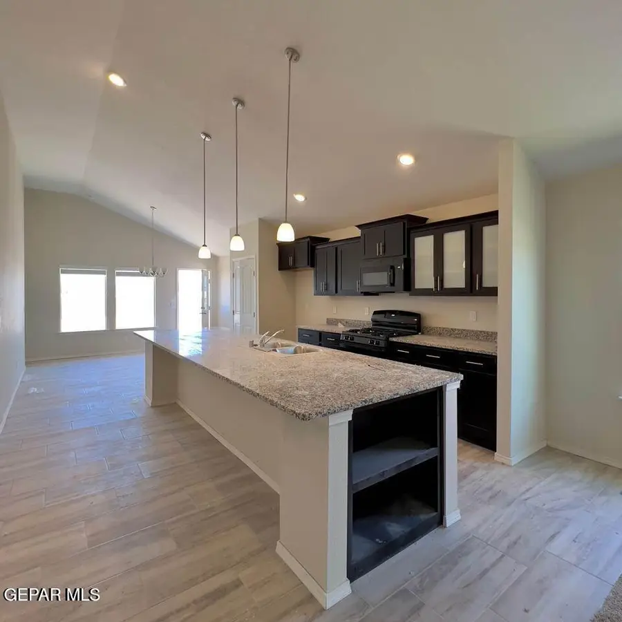 1400 Summer Enclave Place, El Paso, TX 79928 - Image #3