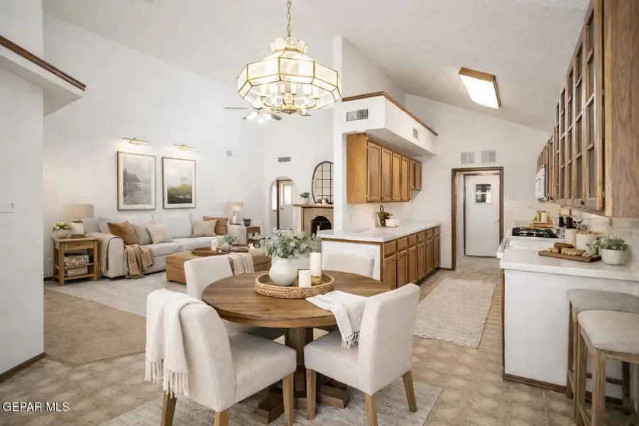 568 Mogollon Circle, El Paso, TX 79912 - Image #3