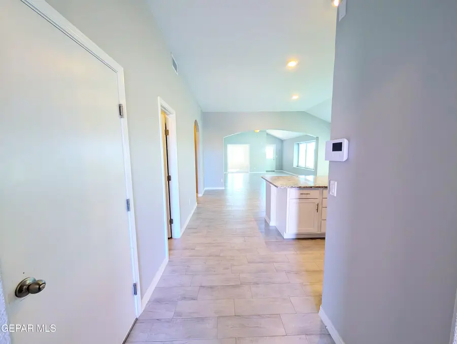 13924 Loreina Luz Avenue, El Paso, TX 79928 - Image #3