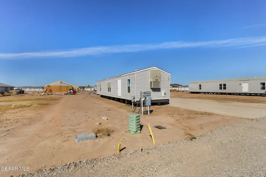 331 Plaza Bonita Way, Clint, TX 79836 - #3