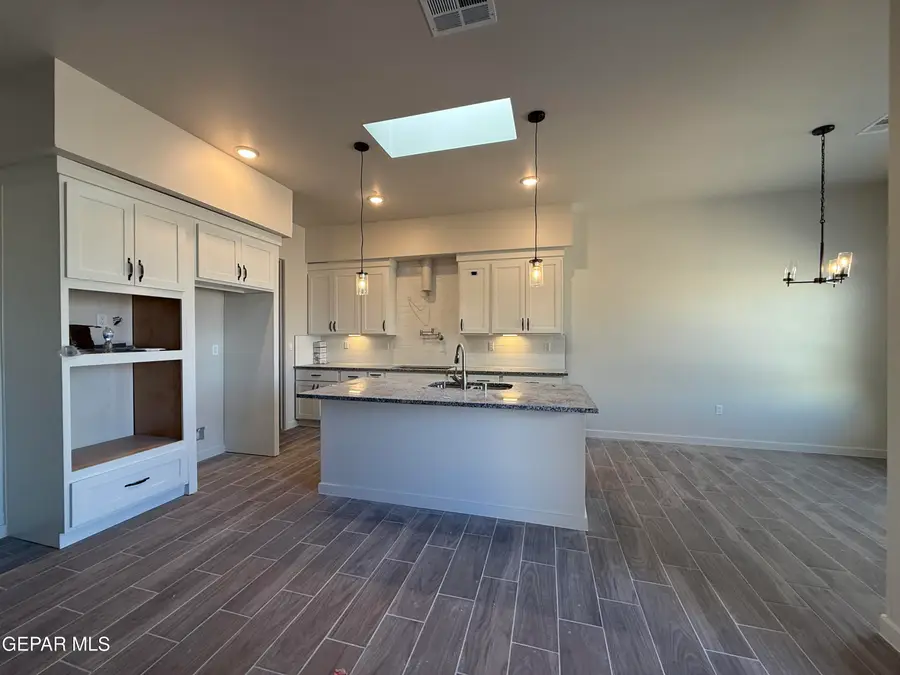 817 Fairford Place, El Paso, TX 79928 - #3