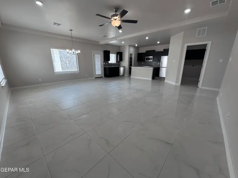 12840 Giovanni Grajeda Avenue, El Paso, TX 79928 - Image #2