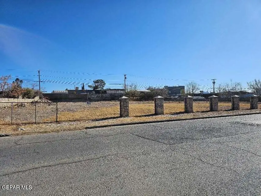 119 Atlantic Road, El Paso, TX 79922 - Image #1