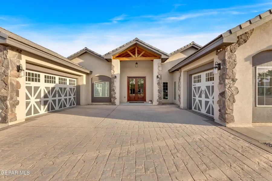 1042 Castillo Court, El Paso, TX 79932 - Image #2