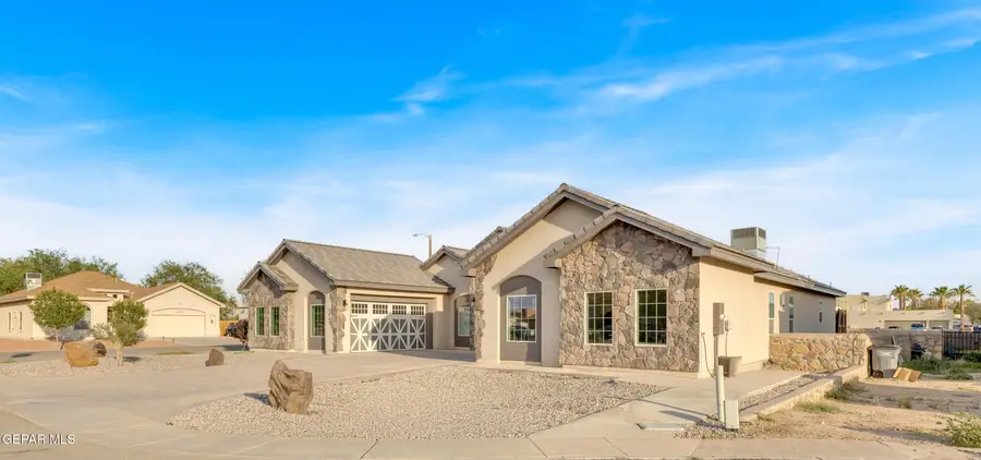 1042 Castillo Court, El Paso, TX 79932 - Image #3