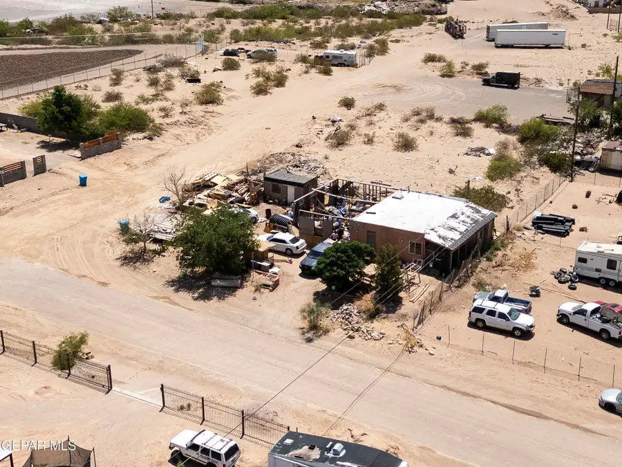 11600 Claudia Drive, Socorro, TX 79927 - Image #2