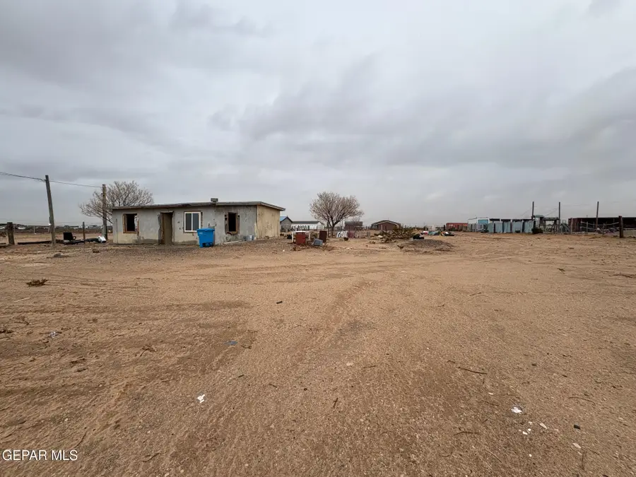 15551 Lowell Road, El Paso, TX 79928 - #3
