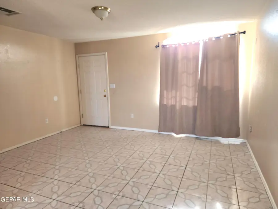 6241 Kings Bridge Drive, El Paso, TX 79934 - Image #3