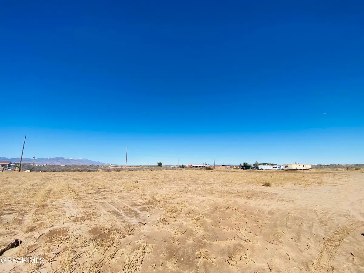 2080 Green Tree Loop, Chaparral, NM 88081 - Image #1