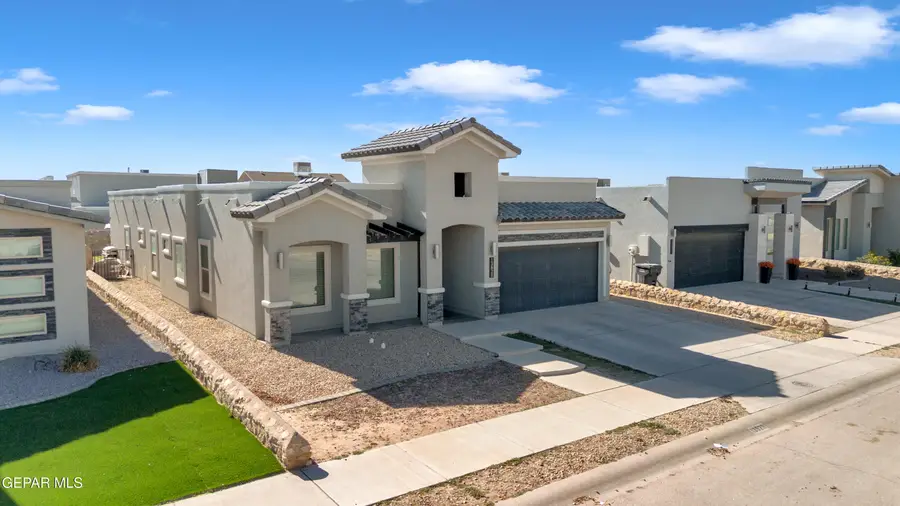 13828 Villa Vista Avenue, Horizon City, TX 79928 - Image #2