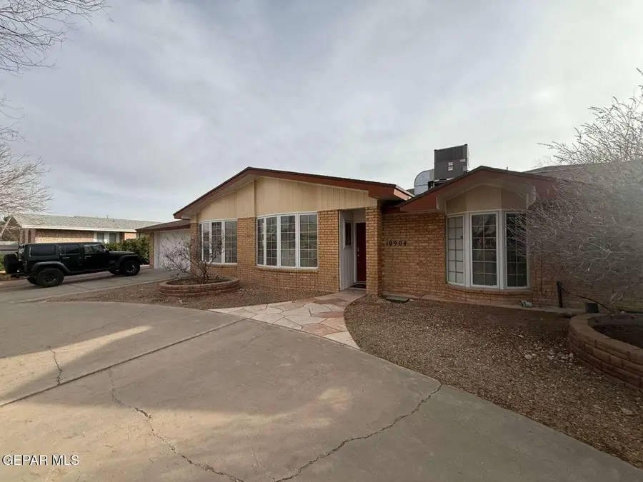 10904 Don January Drive, El Paso, TX 79935 - Image #2