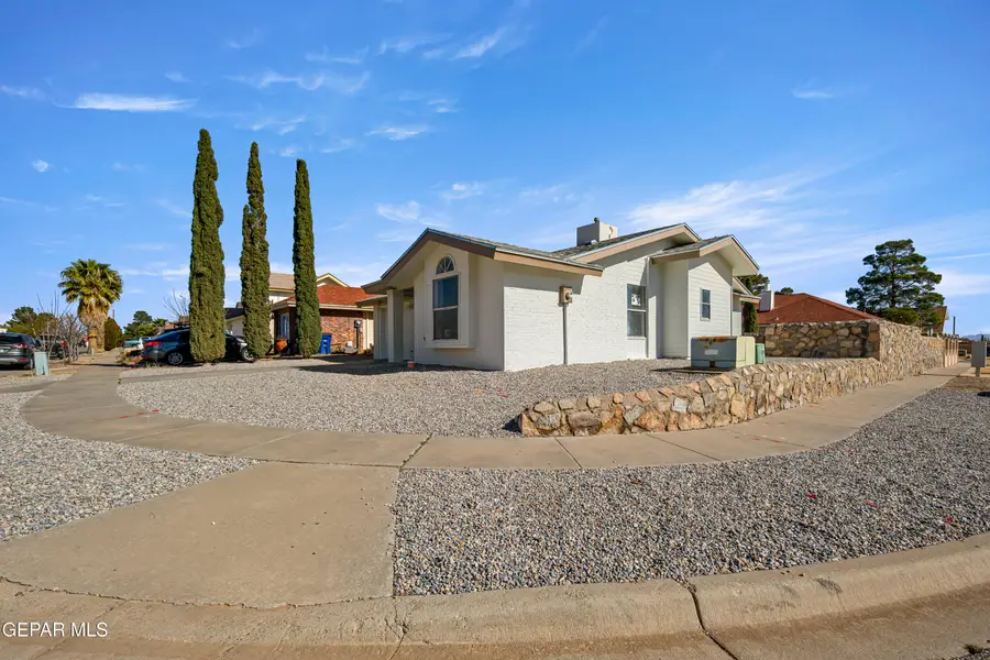 10900 Joe Dimaggio Circle, El Paso, TX 79934 - Image #3