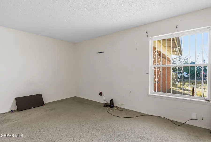 5729 Longview Drive, El Paso, TX 79924 - #2