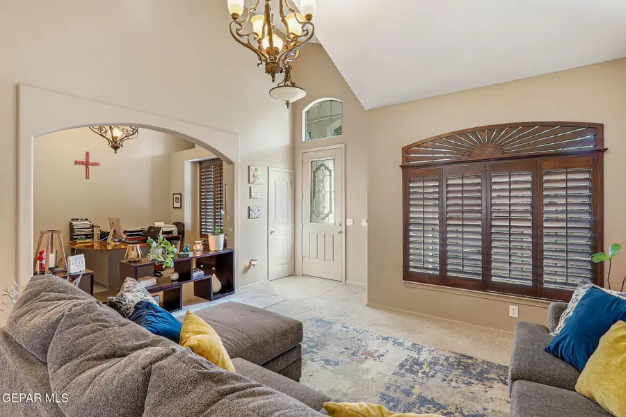 6425 Franklin Gate Drive, El Paso, TX 79912 - #2