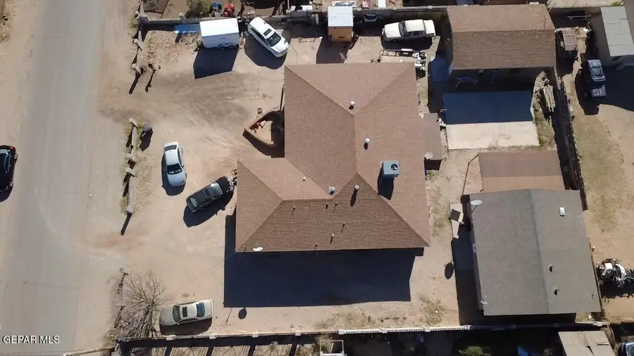 561 Agua De Mar, Horizon City, TX 79928 - Image #2